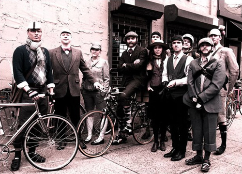 A group of cyclists from the 2009 Philadelphia Tweed Ride.
